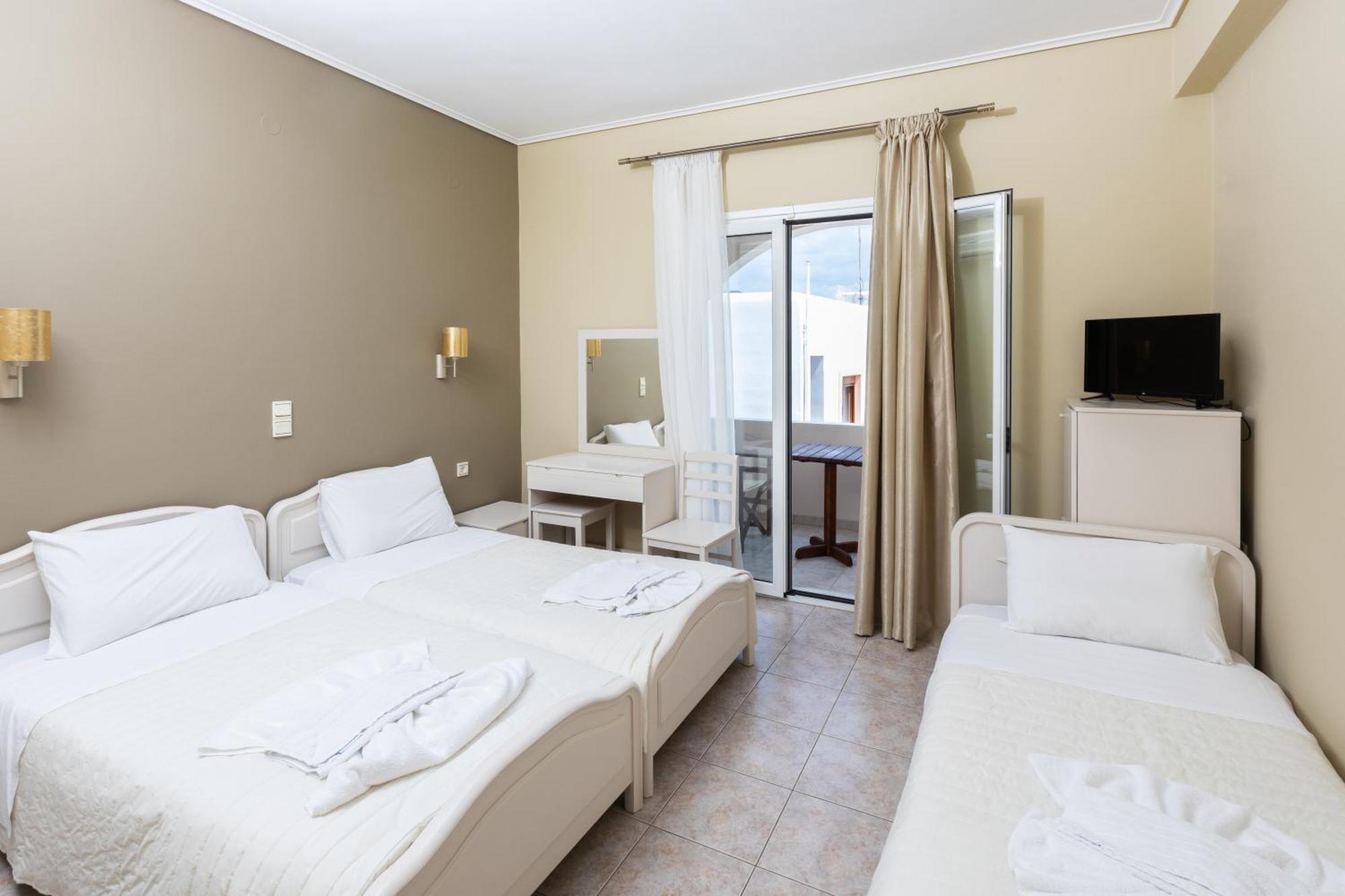 Hotel Venetia Perdika  Exterior photo