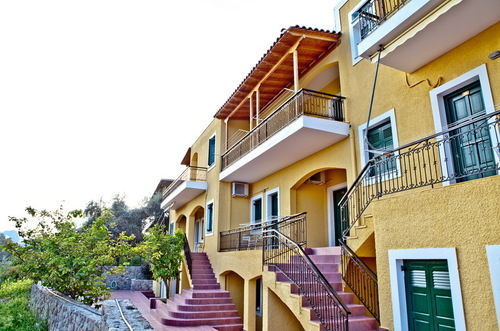 Hotel Venetia Perdika  Exterior photo